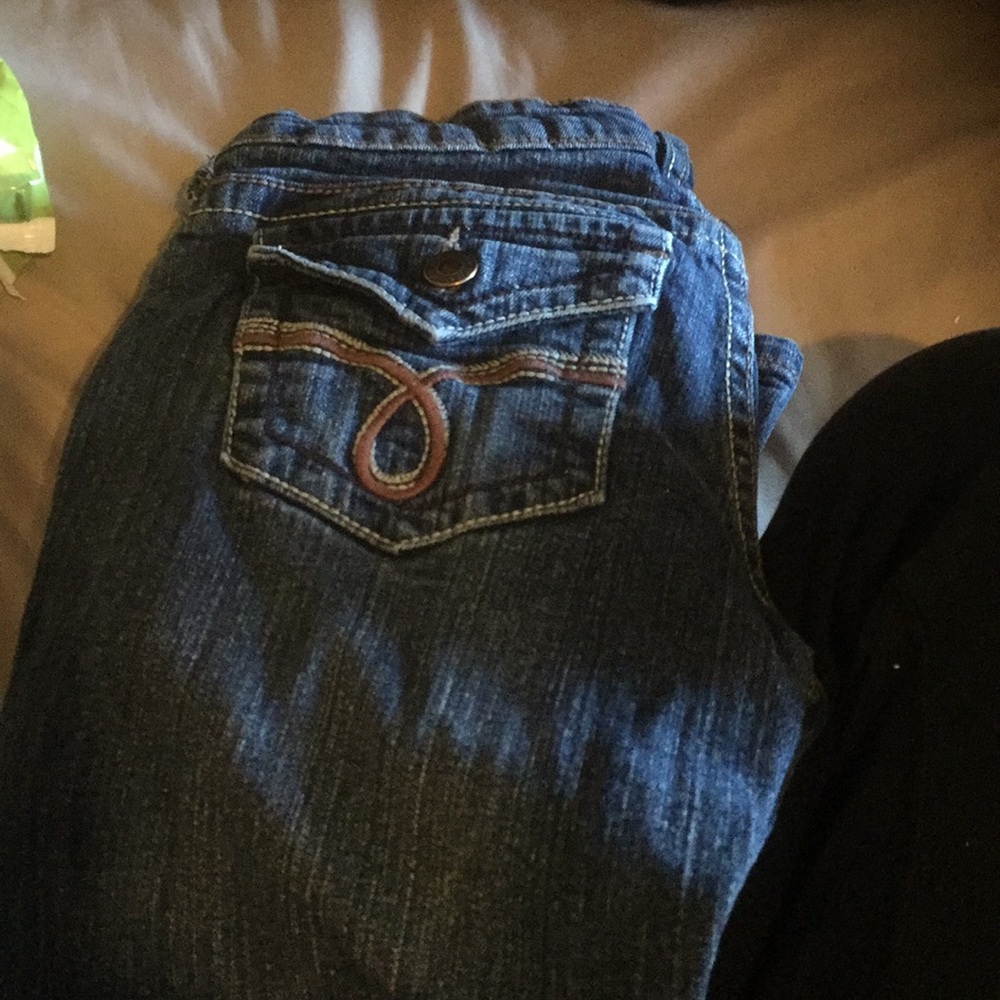 Slim bootcut jeans!